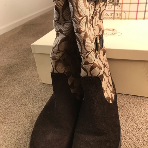 Coach Khaki Tinah Signature Winter Boots - Picture 10 of 11